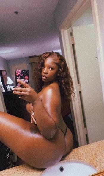 CASI, 24  female escort, Meridian