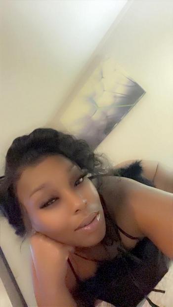 Blue, 26  female escort, Meridian